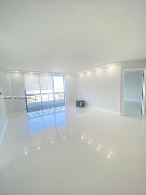Mystic Pointe Tower 500 · #2703 in Aventura - Photo 12