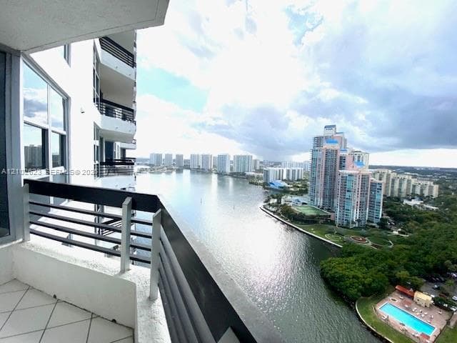 Mystic Pointe Tower 500 · #2703 in Aventura - Photo 14