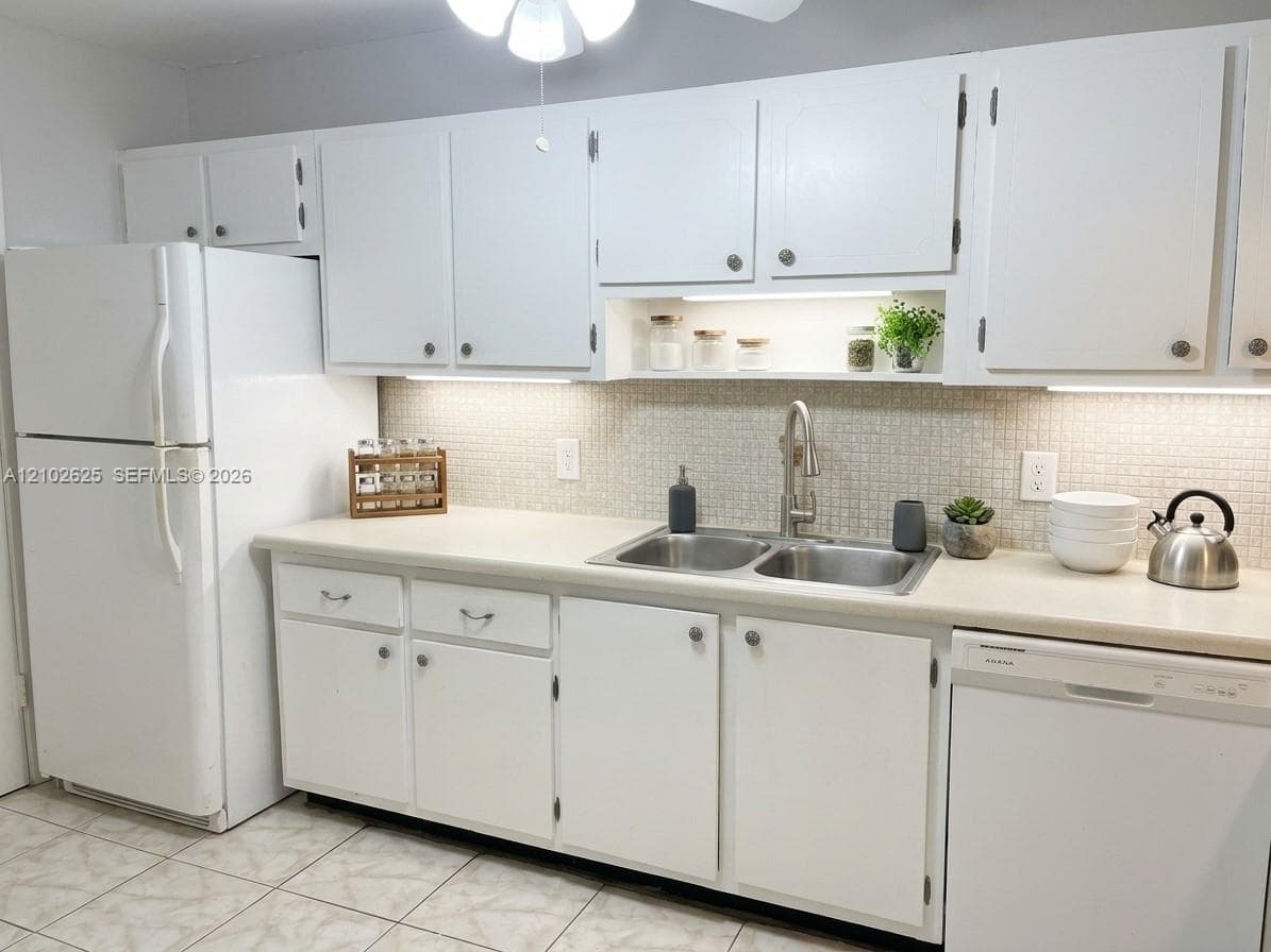 Coronado Towers · #303 in North Miami - Photo 4