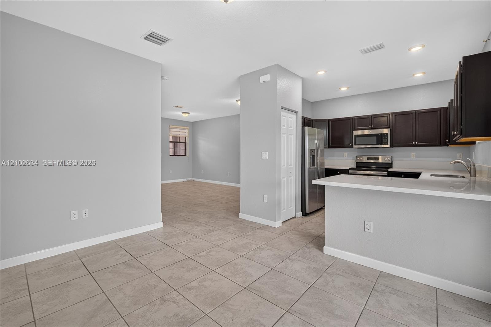 144 SE 37th Ter photo 27