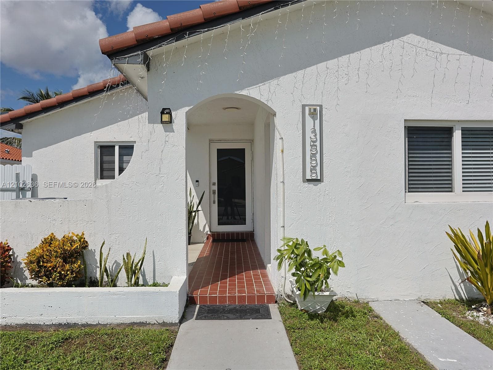 13555 SW 38th Ln photo 8