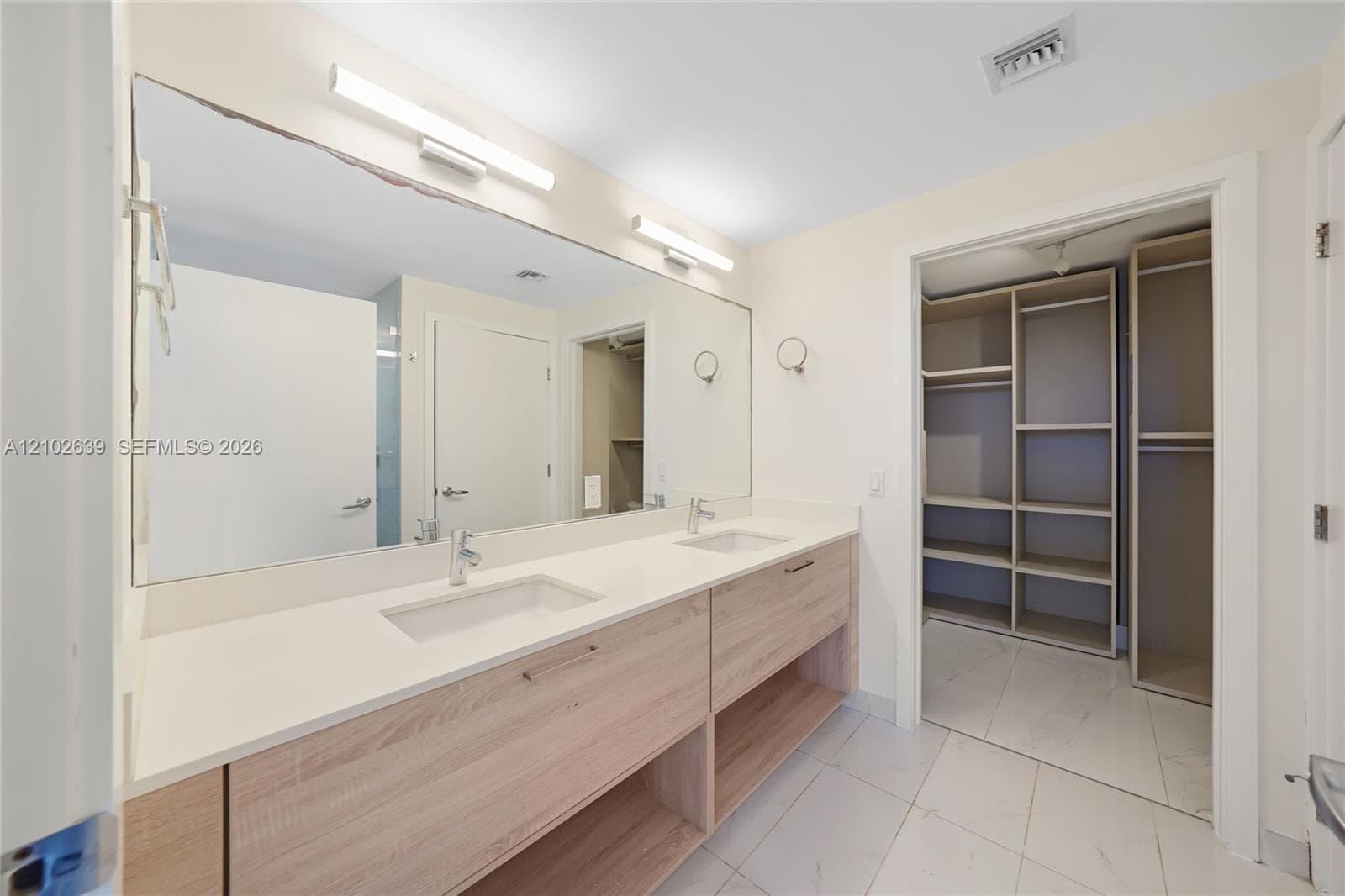 THE HARBOUR NORTH CONDO · #407 in North Miami Beach - Photo 13