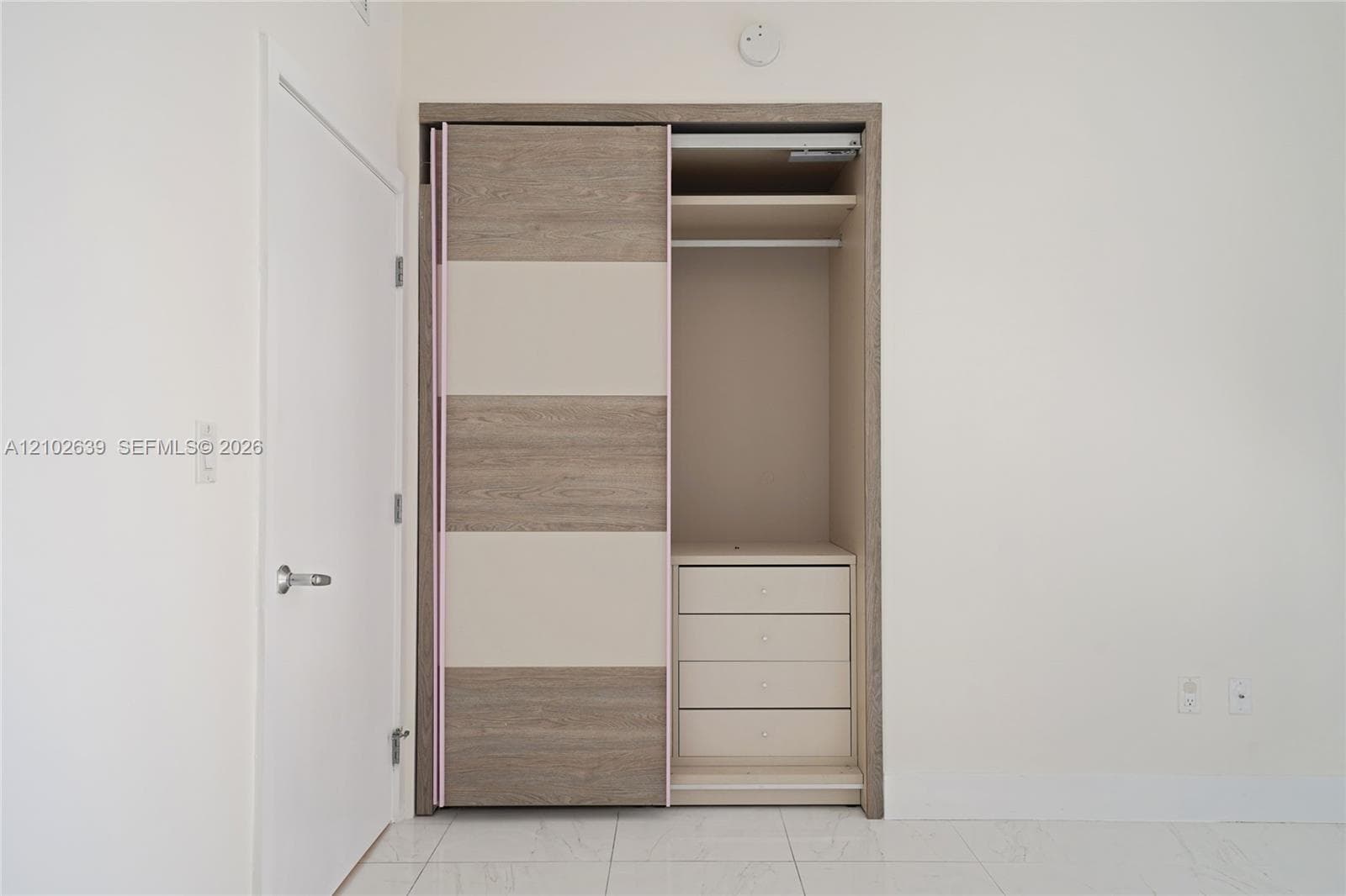 THE HARBOUR NORTH CONDO · #407 in North Miami Beach - Photo 17