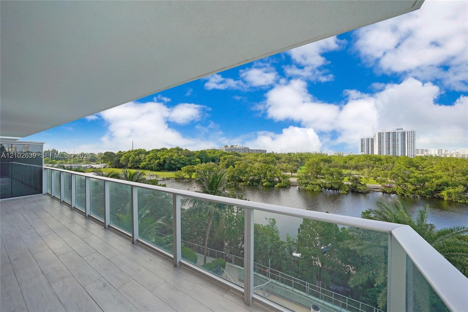 THE HARBOUR NORTH CONDO · #407 in North Miami Beach - Photo 26