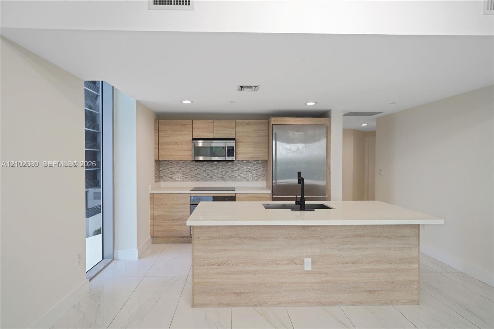 THE HARBOUR NORTH CONDO · #407 in North Miami Beach - Photo 9