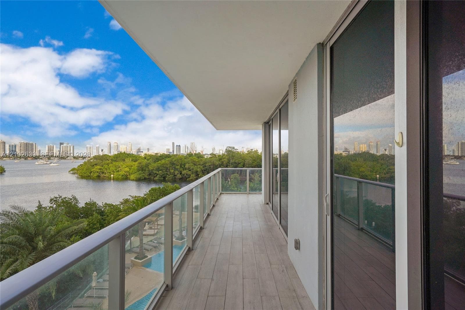 THE HARBOUR NORTH CONDO · #407 in North Miami Beach - Photo 24