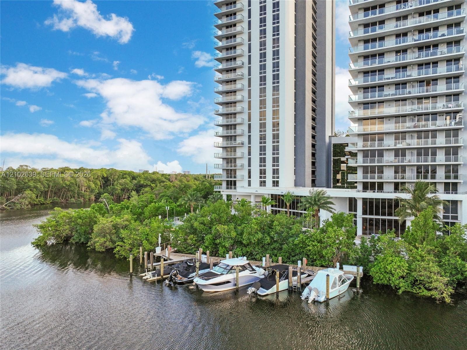 THE HARBOUR NORTH CONDO · #407 in North Miami Beach - Photo 38