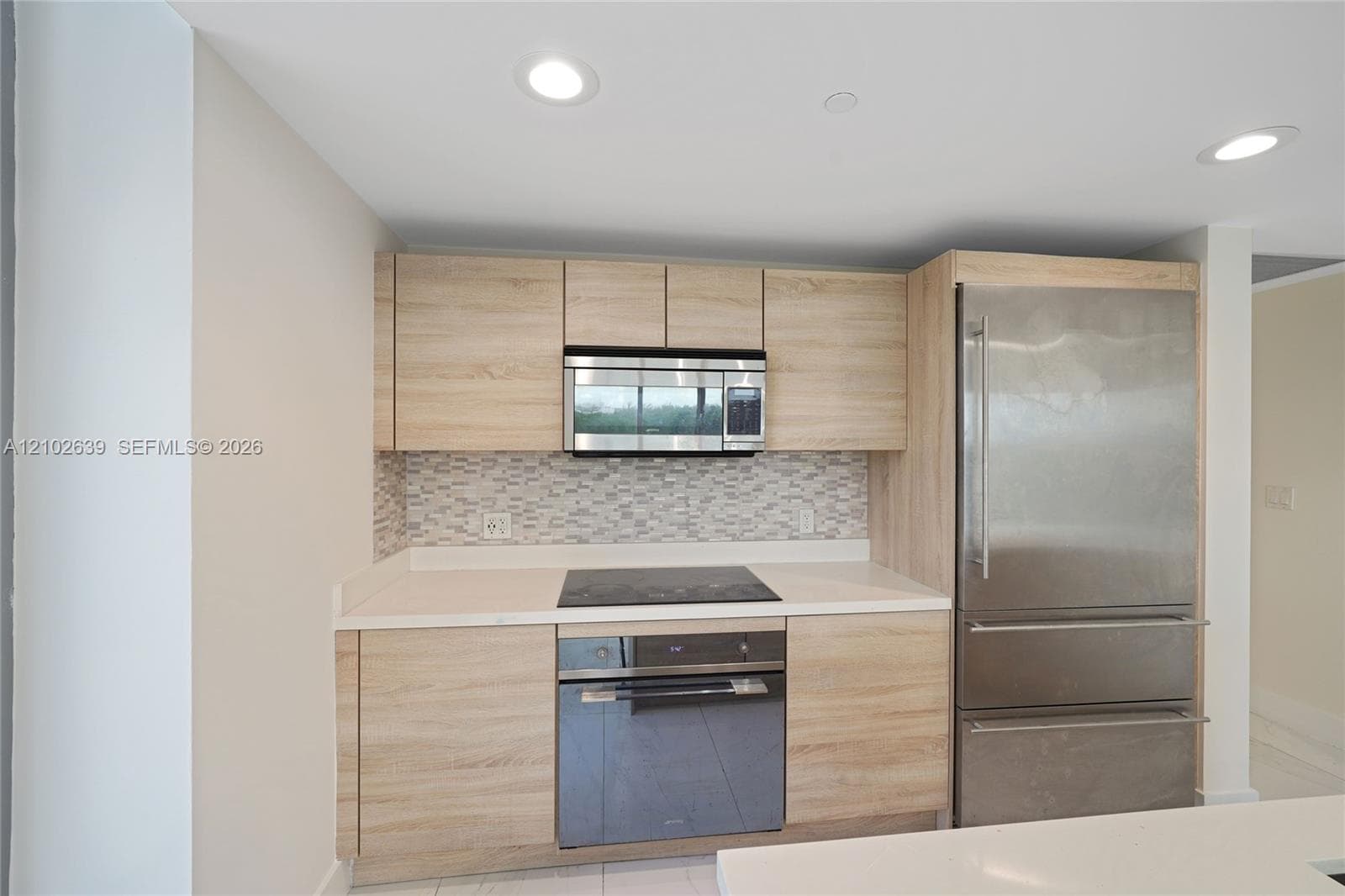 THE HARBOUR NORTH CONDO · #407 in North Miami Beach - Photo 10