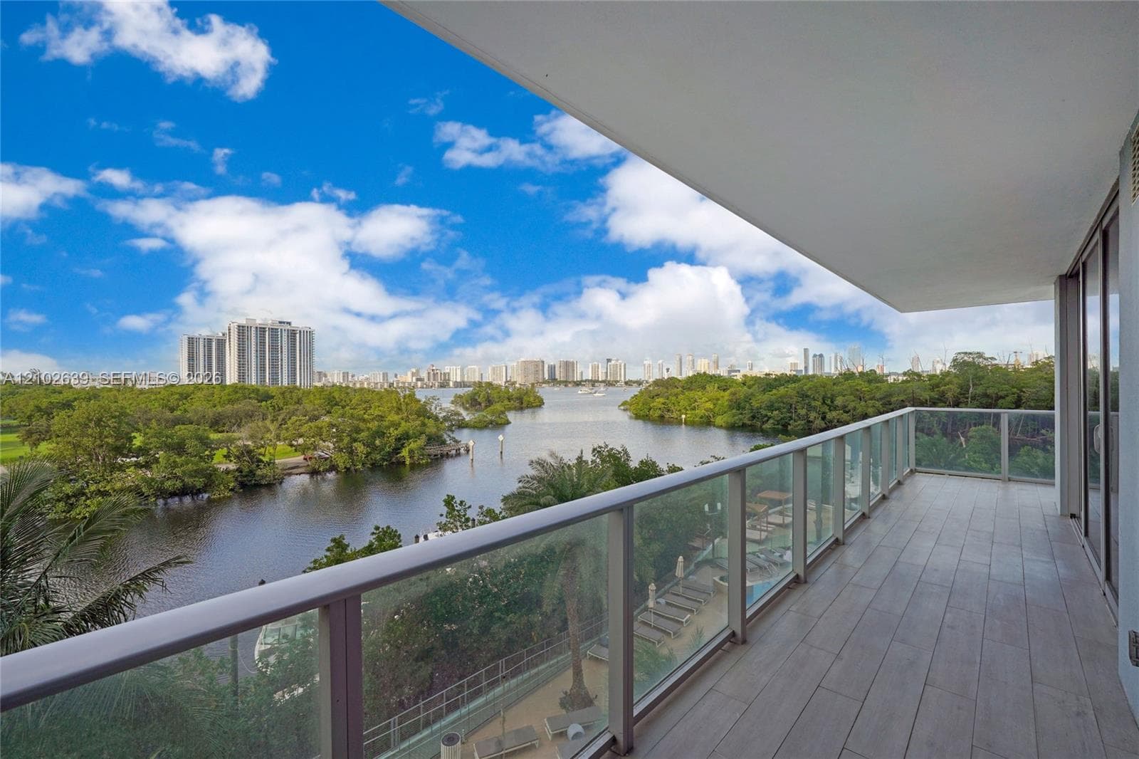 THE HARBOUR NORTH CONDO · #407 in North Miami Beach - Photo 25