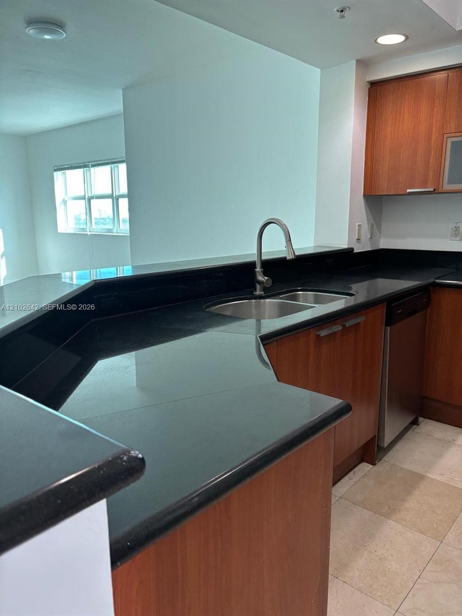 THE OAKS I CONDO · #1606 in North Miami - Photo 16