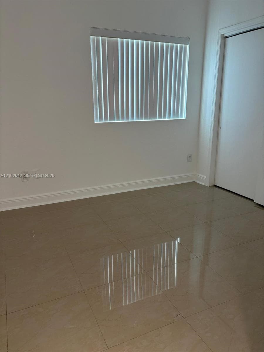 THE OAKS I CONDO · #1606 in North Miami - Photo 4