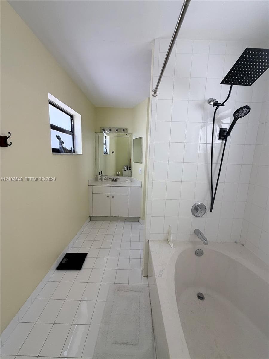 19040 NW 85th Ave photo 16