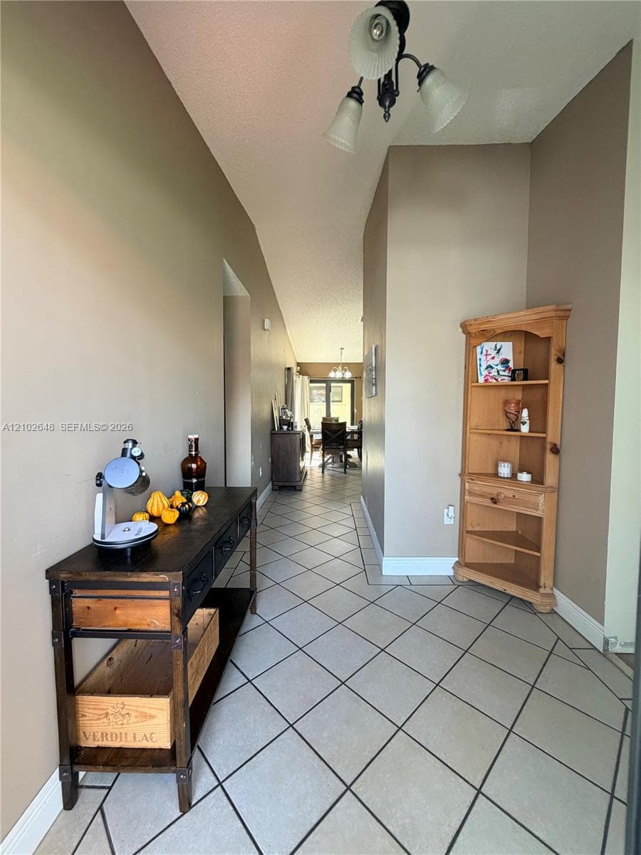 19040 NW 85th Ave photo 3