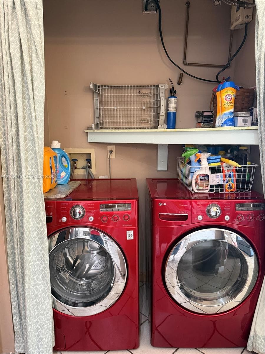 19040 NW 85th Ave photo 11