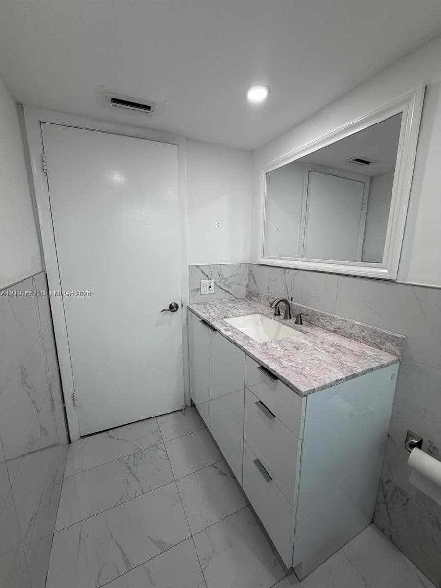 SUTTON HOUSE CONDO · #18 in North Miami - Photo 16