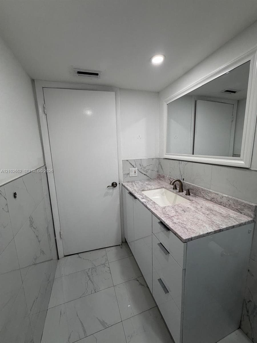 SUTTON HOUSE CONDO · #18 in North Miami - Photo 26