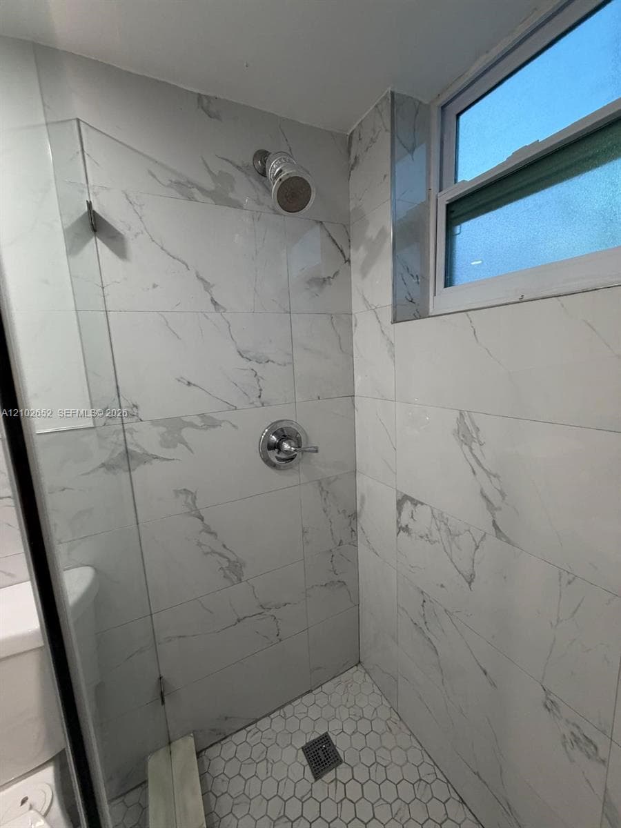 SUTTON HOUSE CONDO · #18 in North Miami - Photo 20