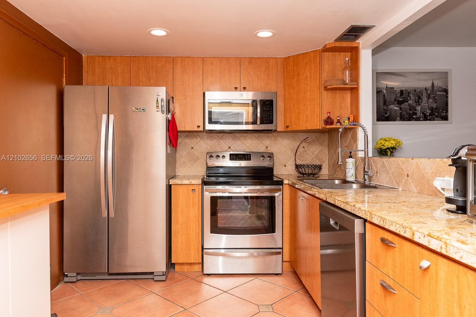 Admiral Towers Condo Asso · #314 in Miami Beach - Photo 3