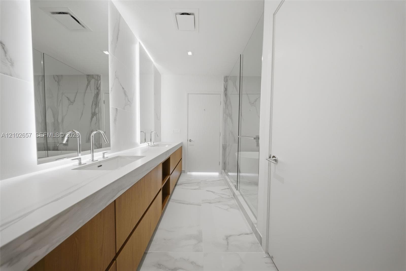 Casa Bella · #1801 in Miami - Photo 22