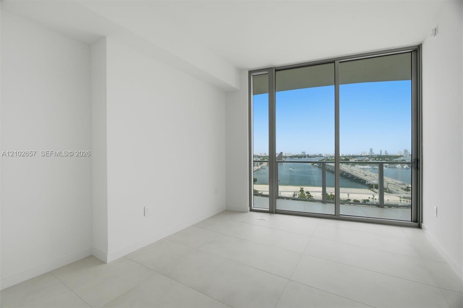 Casa Bella · #1801 in Miami - Photo 19