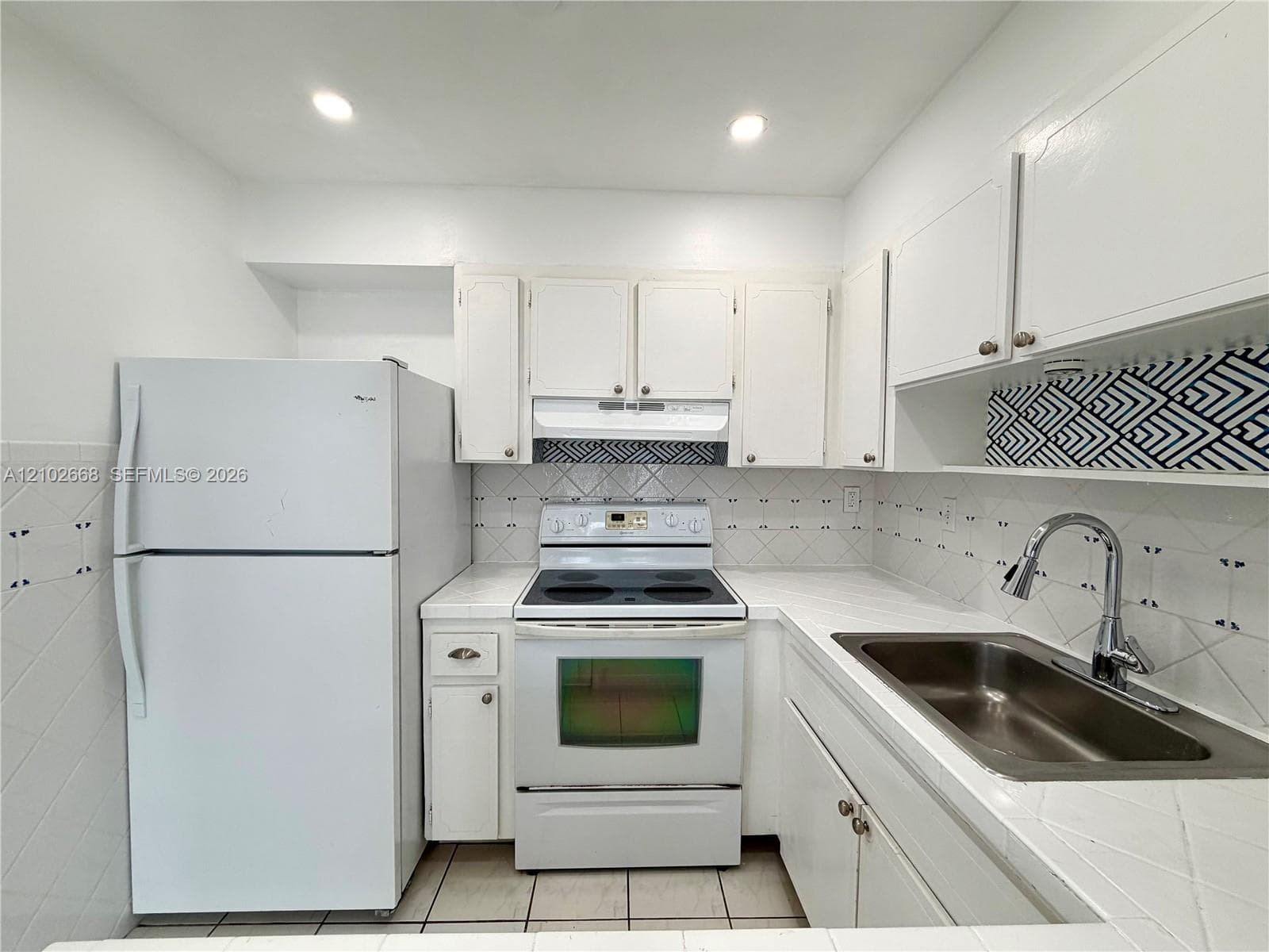 CARIBBEAN HOUSE CONDO · #204 in North Miami Beach - Photo 6