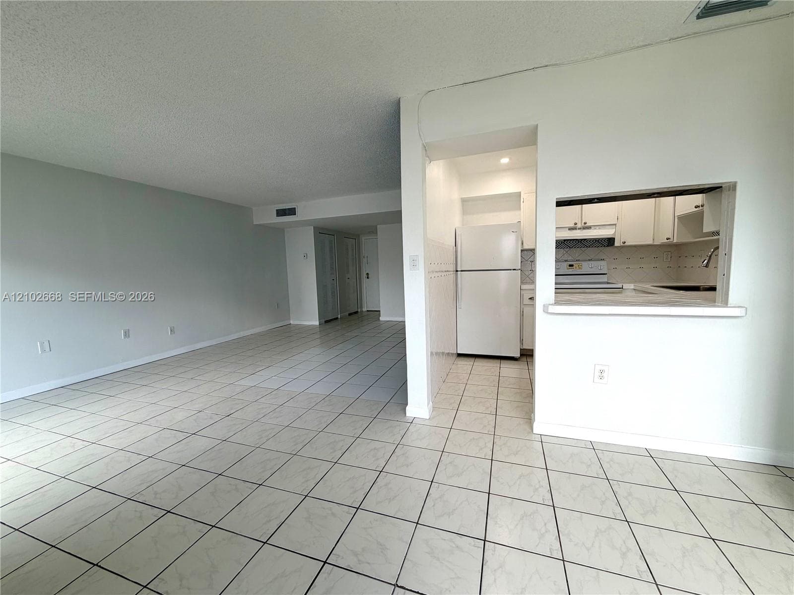 CARIBBEAN HOUSE CONDO · #204 in North Miami Beach - Photo 10