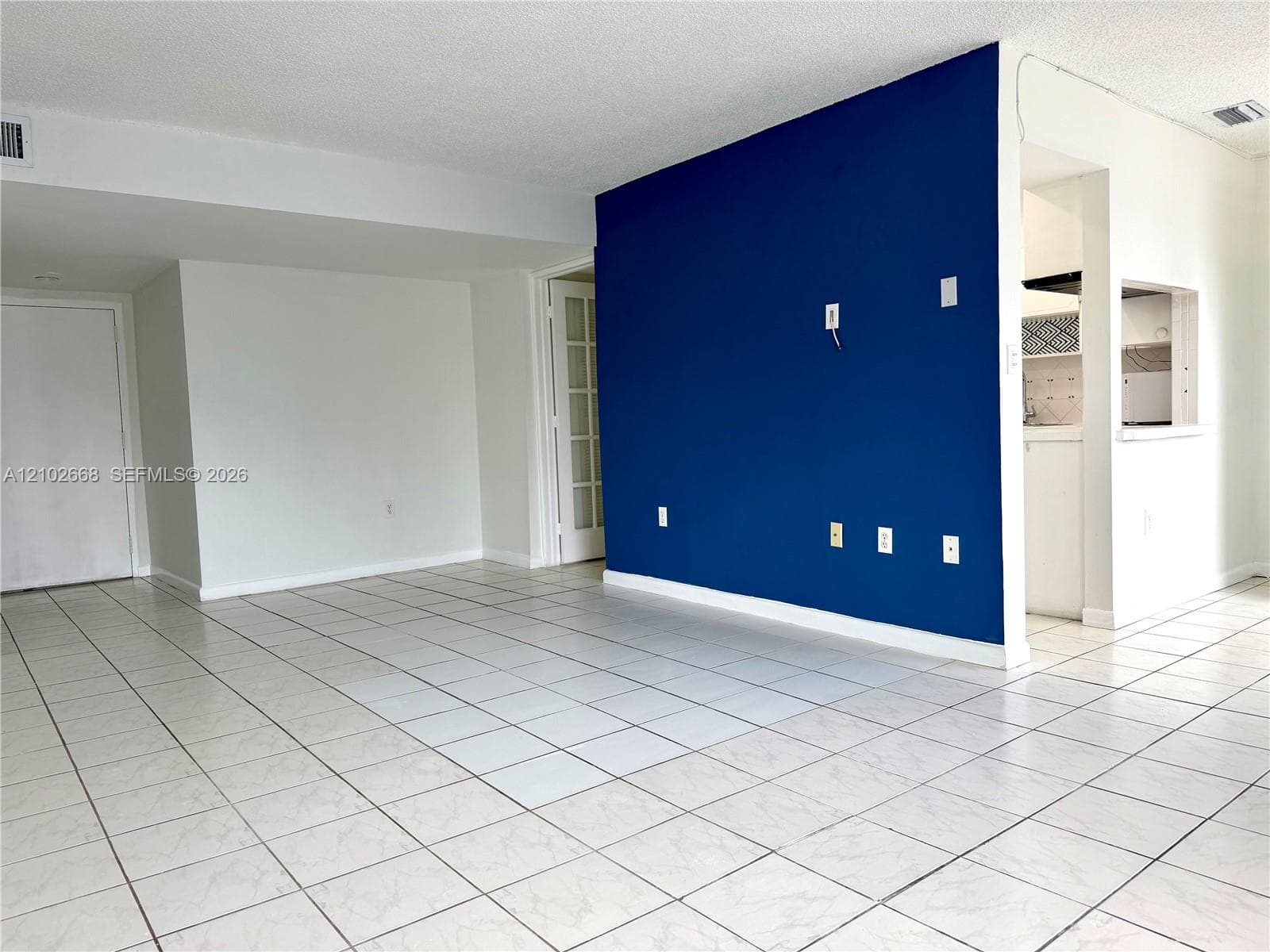 CARIBBEAN HOUSE CONDO · #204 in North Miami Beach - Photo 4