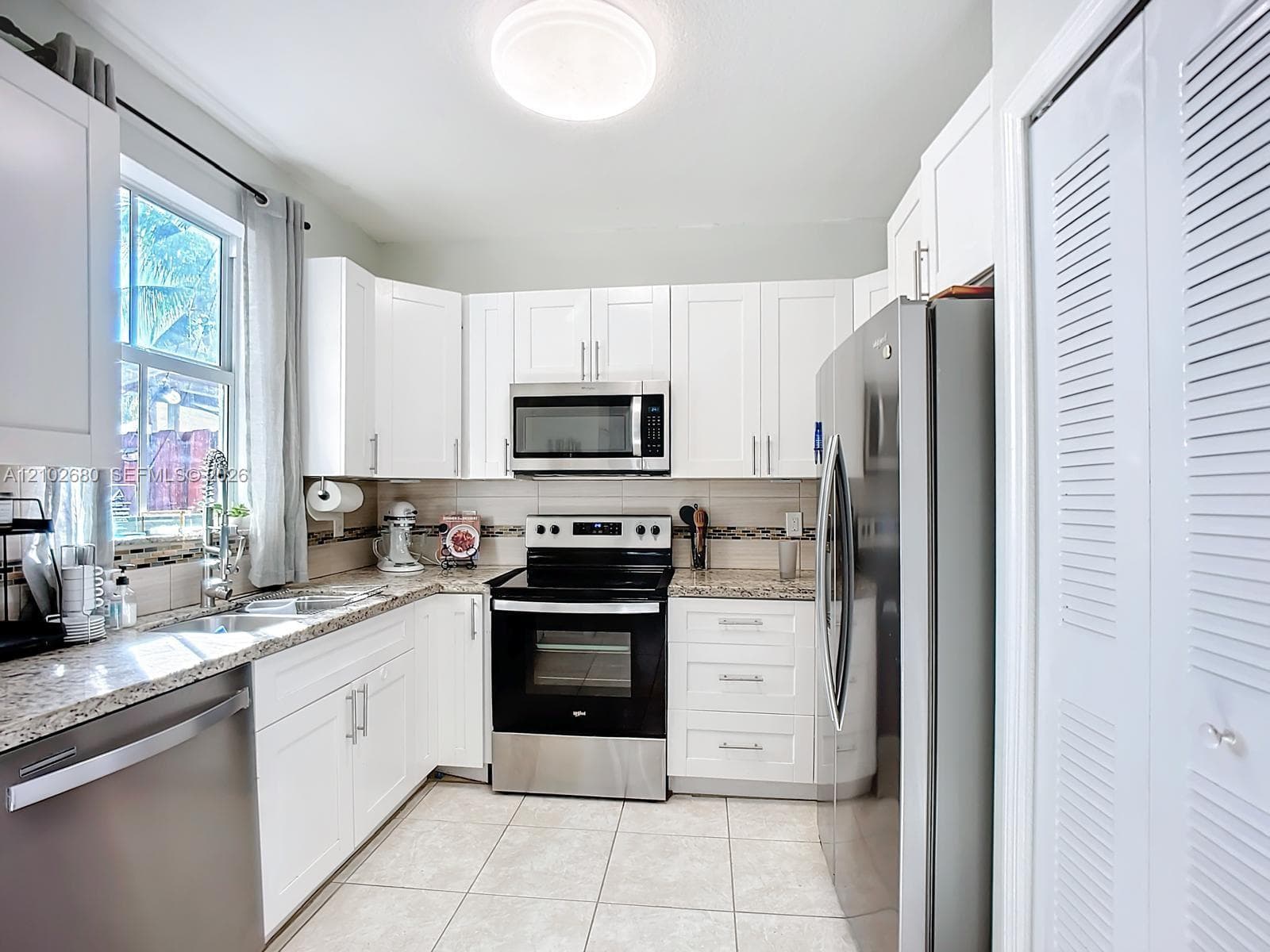 10912 SW 240th Ln photo 2