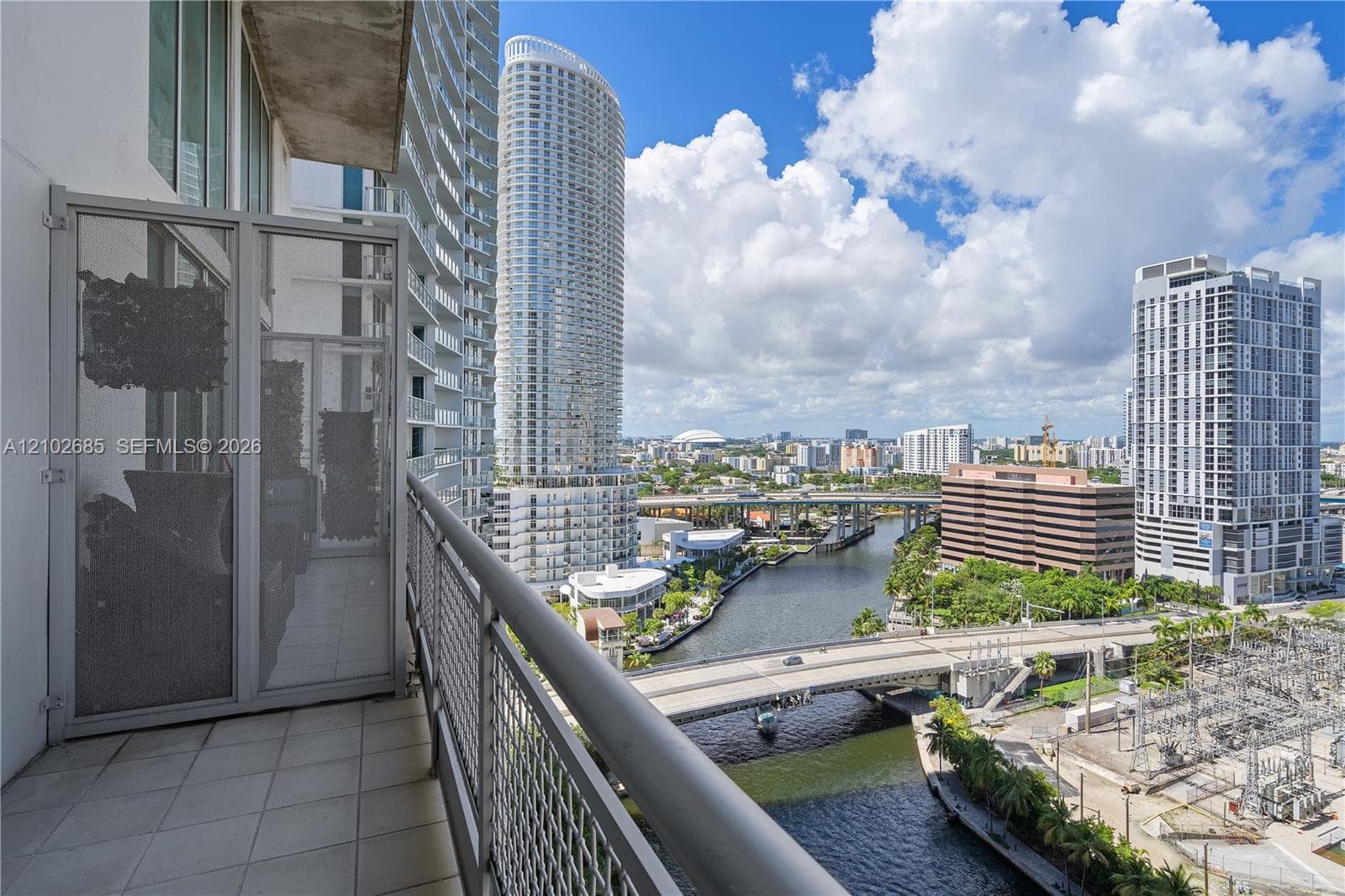 NEO VERTIKA CONDO · #2115 in Miami - Photo 16