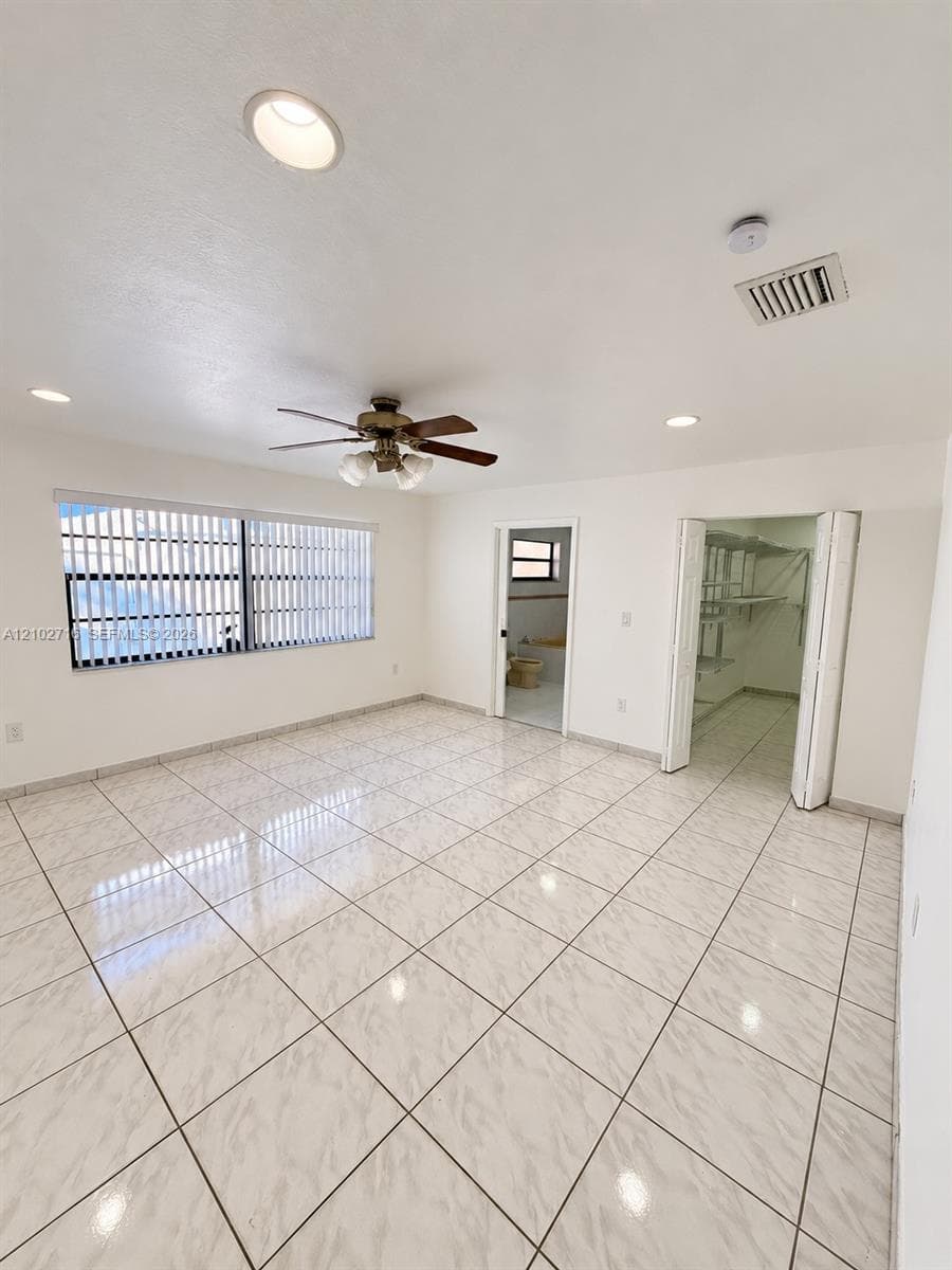 11461 SW 193rd St photo 15