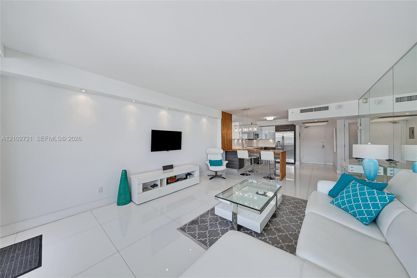 The Decoplage · #1008 in Miami Beach - Photo 15