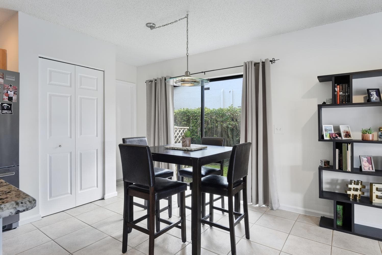 007-025-4852 Sugar Pine Dr-1499x1000