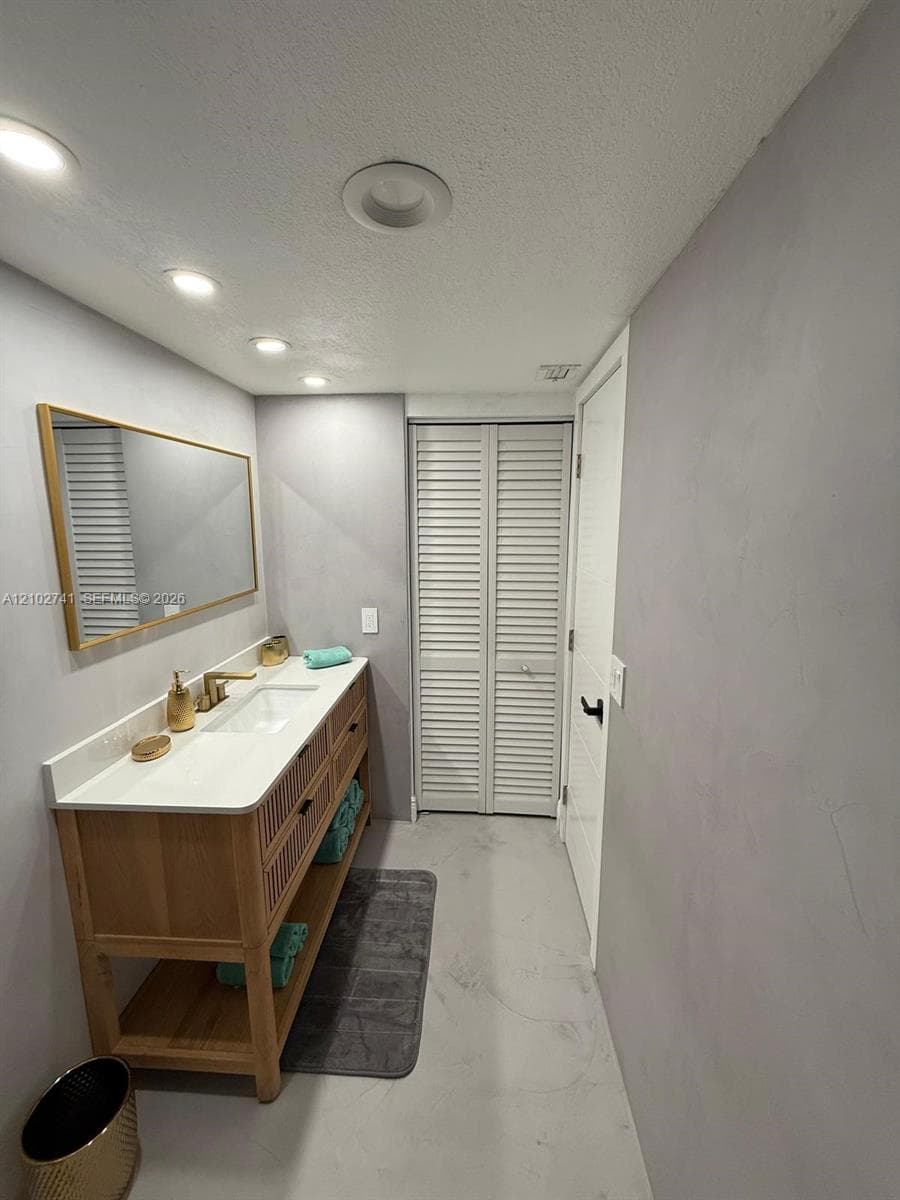 MARBELLA TOWER CONDO · #511 in Sunny Isles Beach - Photo 16