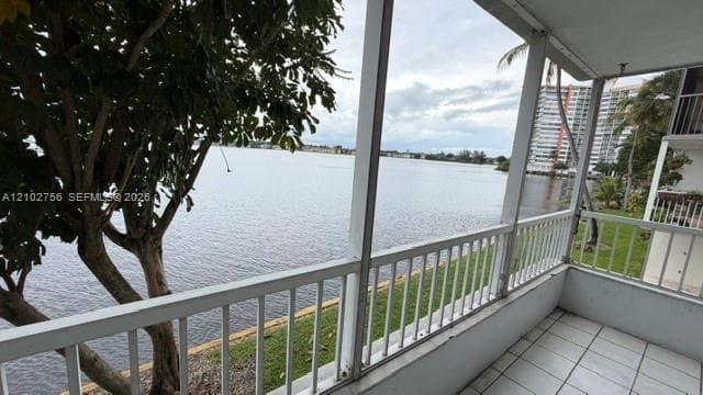 ROYAL BAHAMIAN EAST CONDO · #208 in Miami - Photo 2