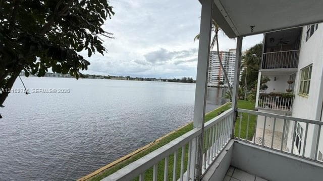 ROYAL BAHAMIAN EAST CONDO · #208 in Miami - Photo 9
