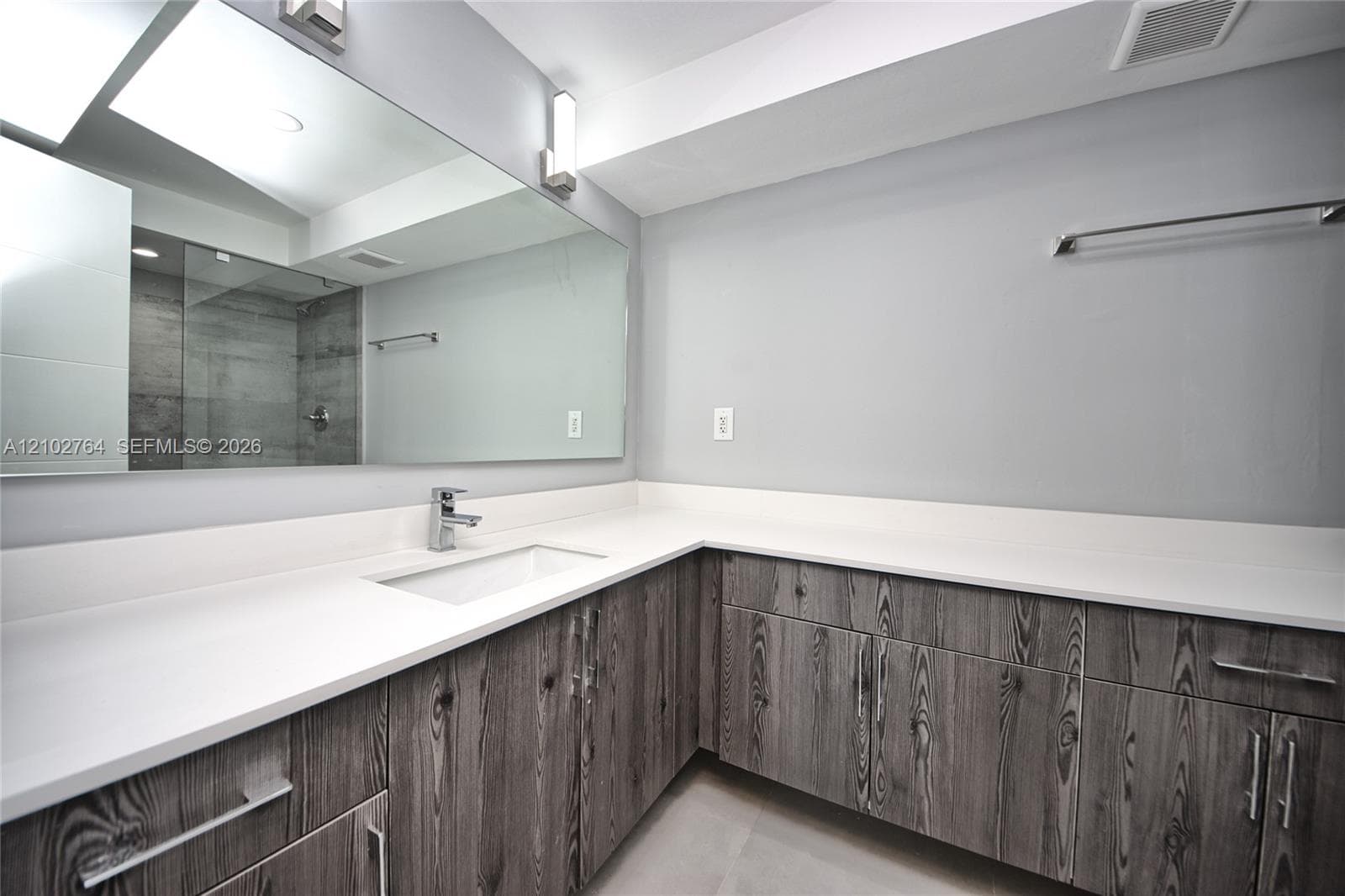 JADE WINDS GROUP ALLAMAND · #309-1 in Miami - Photo 14