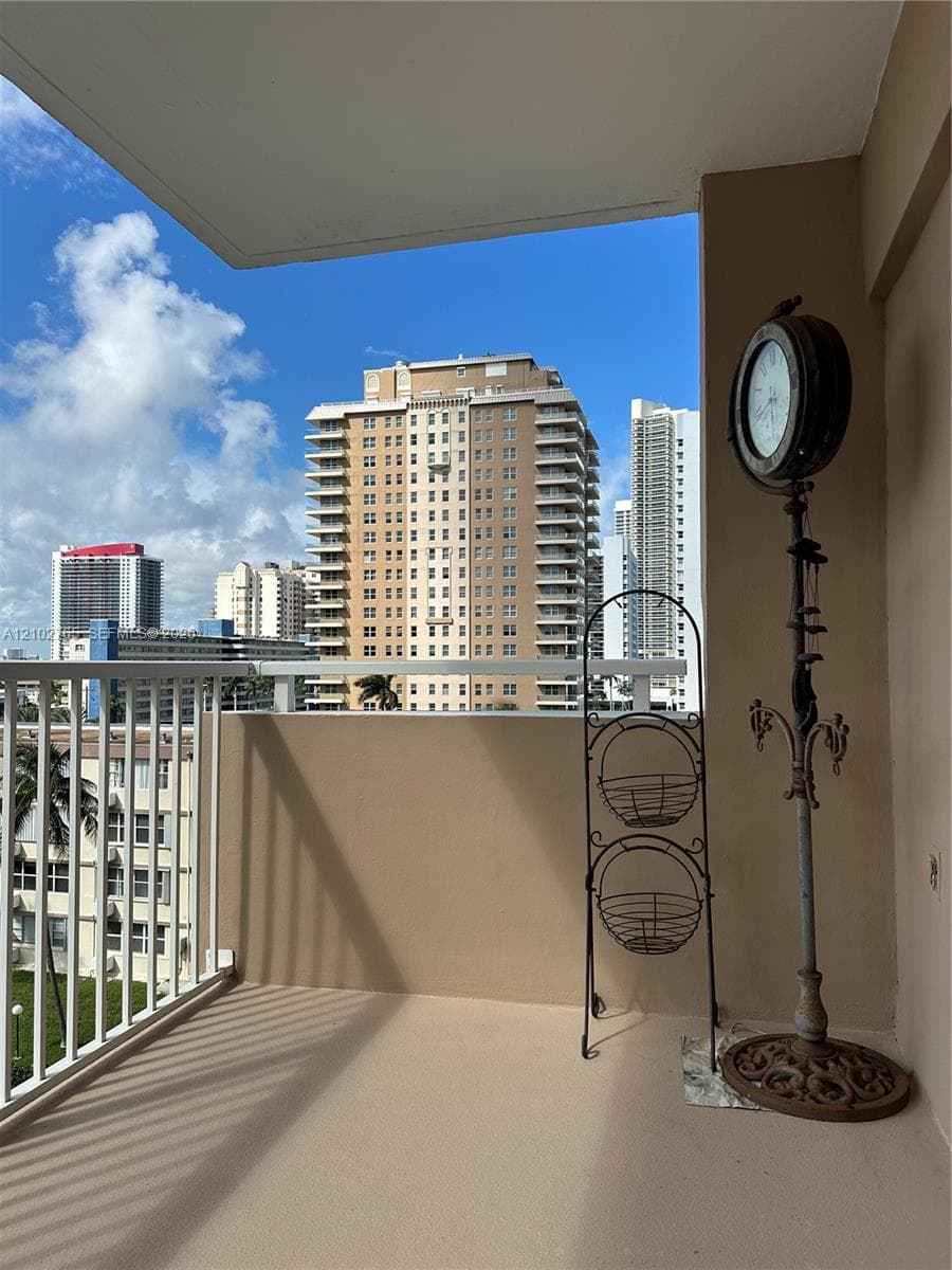 THE HEMISPHERES · #5F in Hallandale Beach - Photo 27