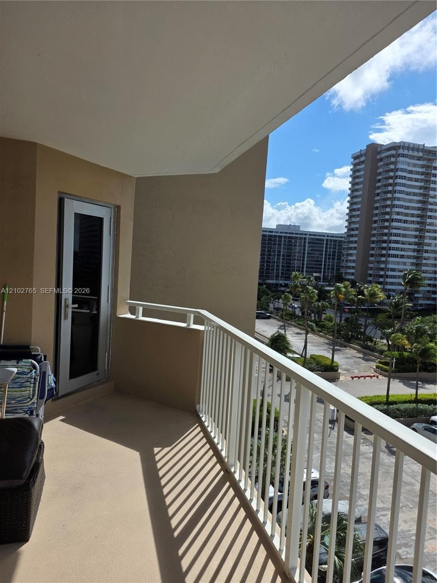 THE HEMISPHERES · #5F in Hallandale Beach - Photo 6