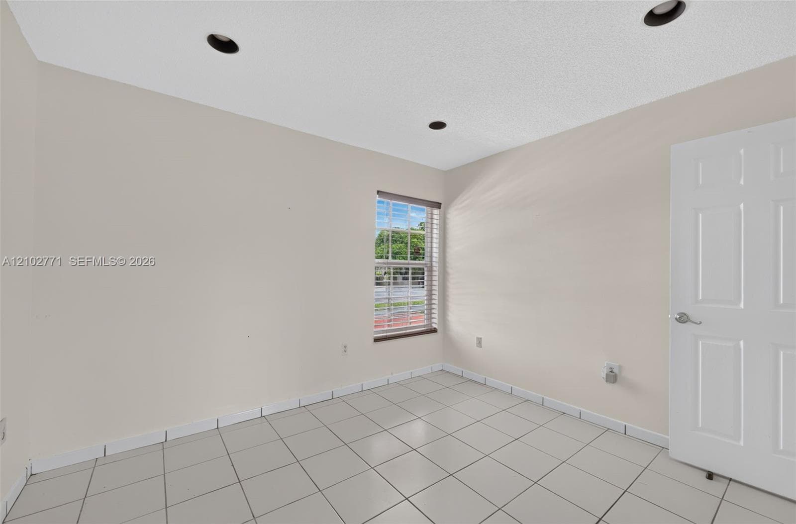 13440 SW 28 ST photo 11