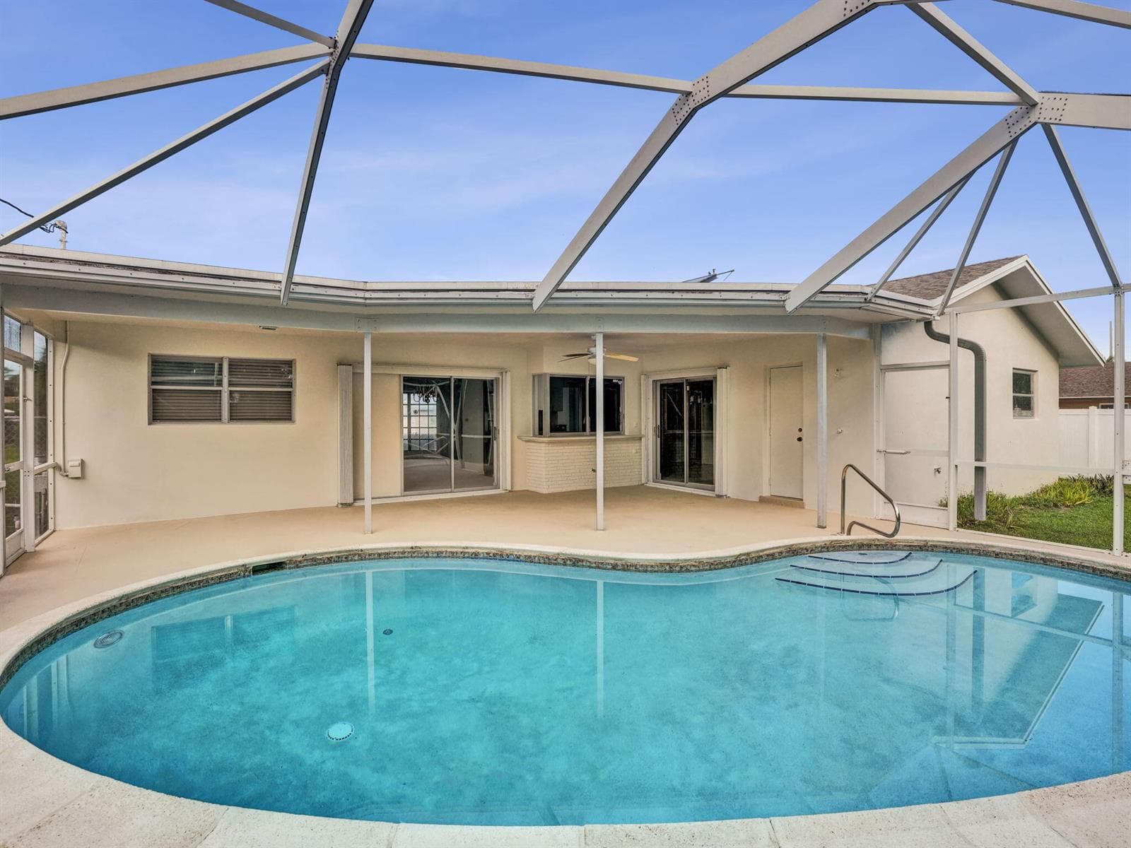 Pool 4