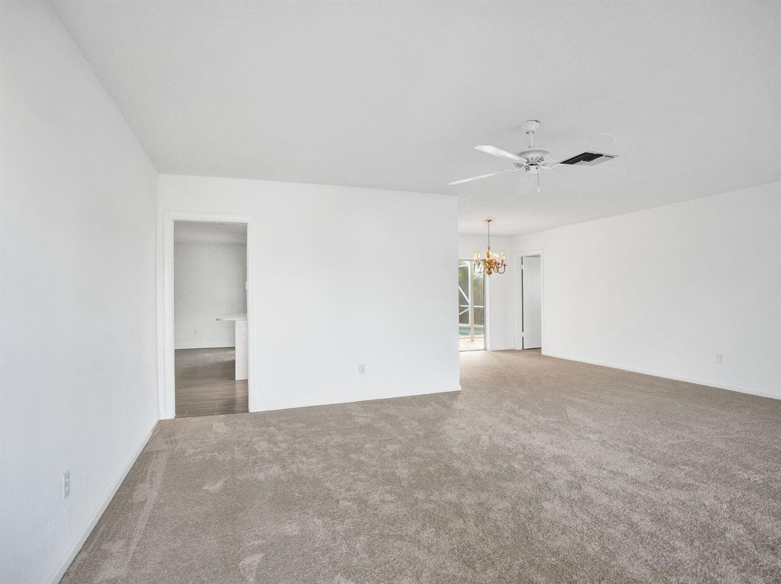 living/ dining 1