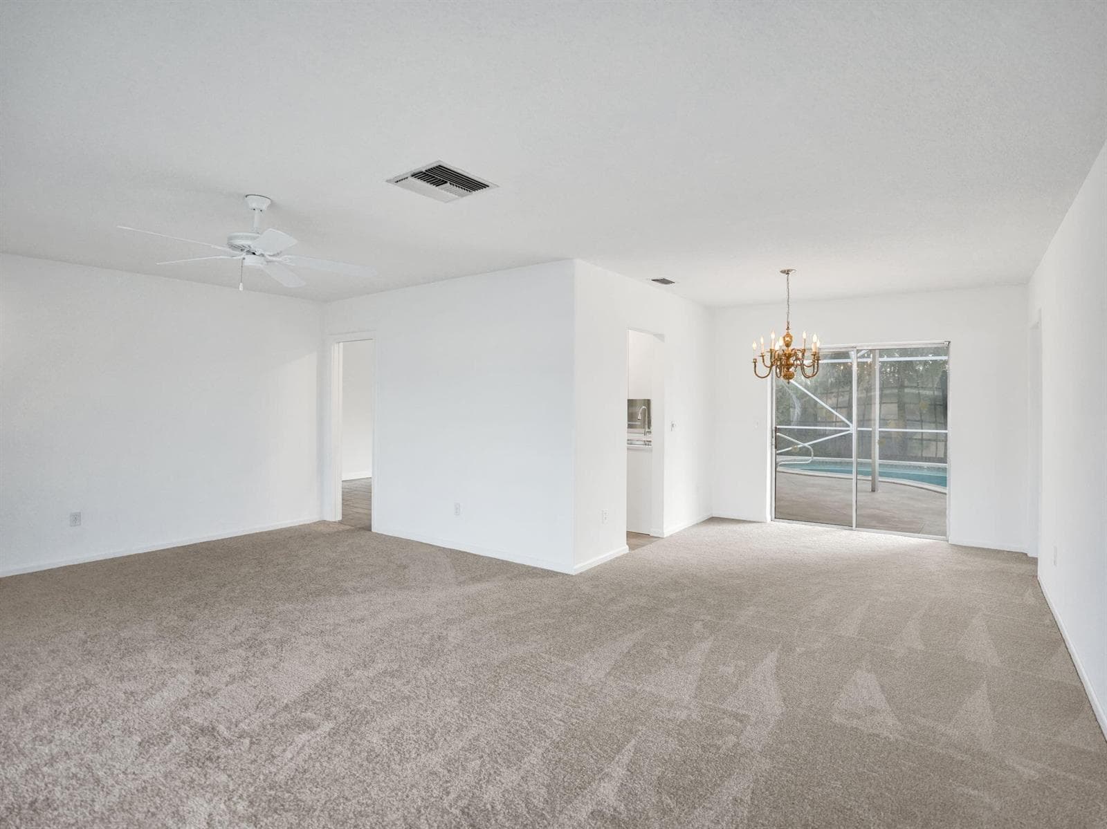 Living / Dining 4