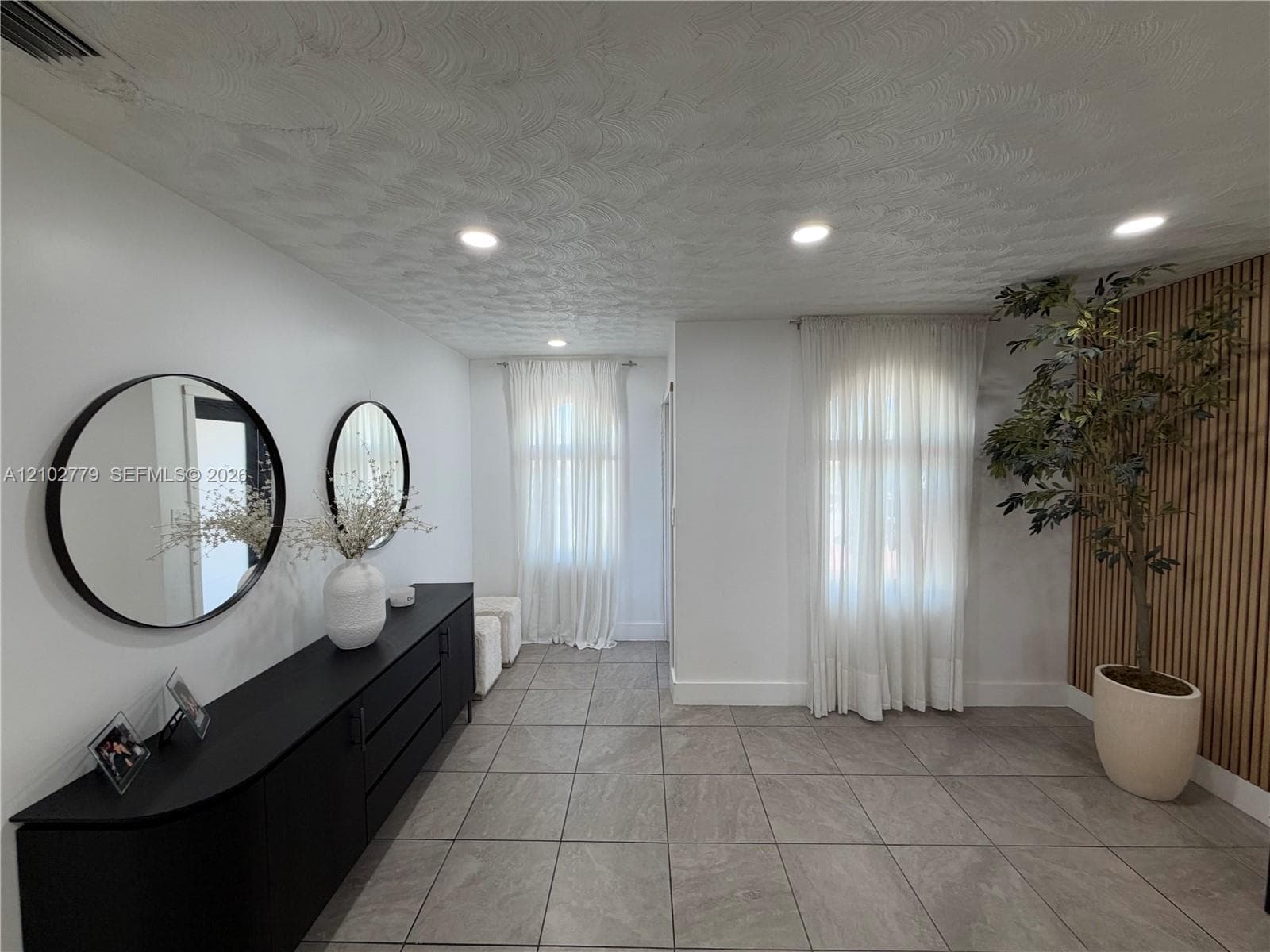 14643 SW 104th Ave photo 6