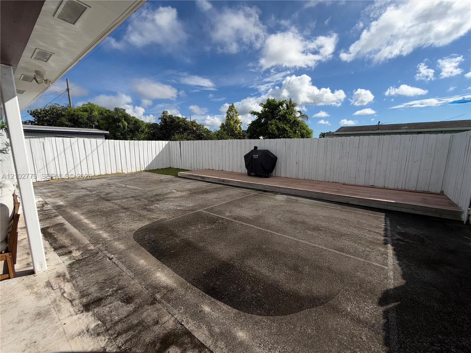 14643 SW 104th Ave photo 21