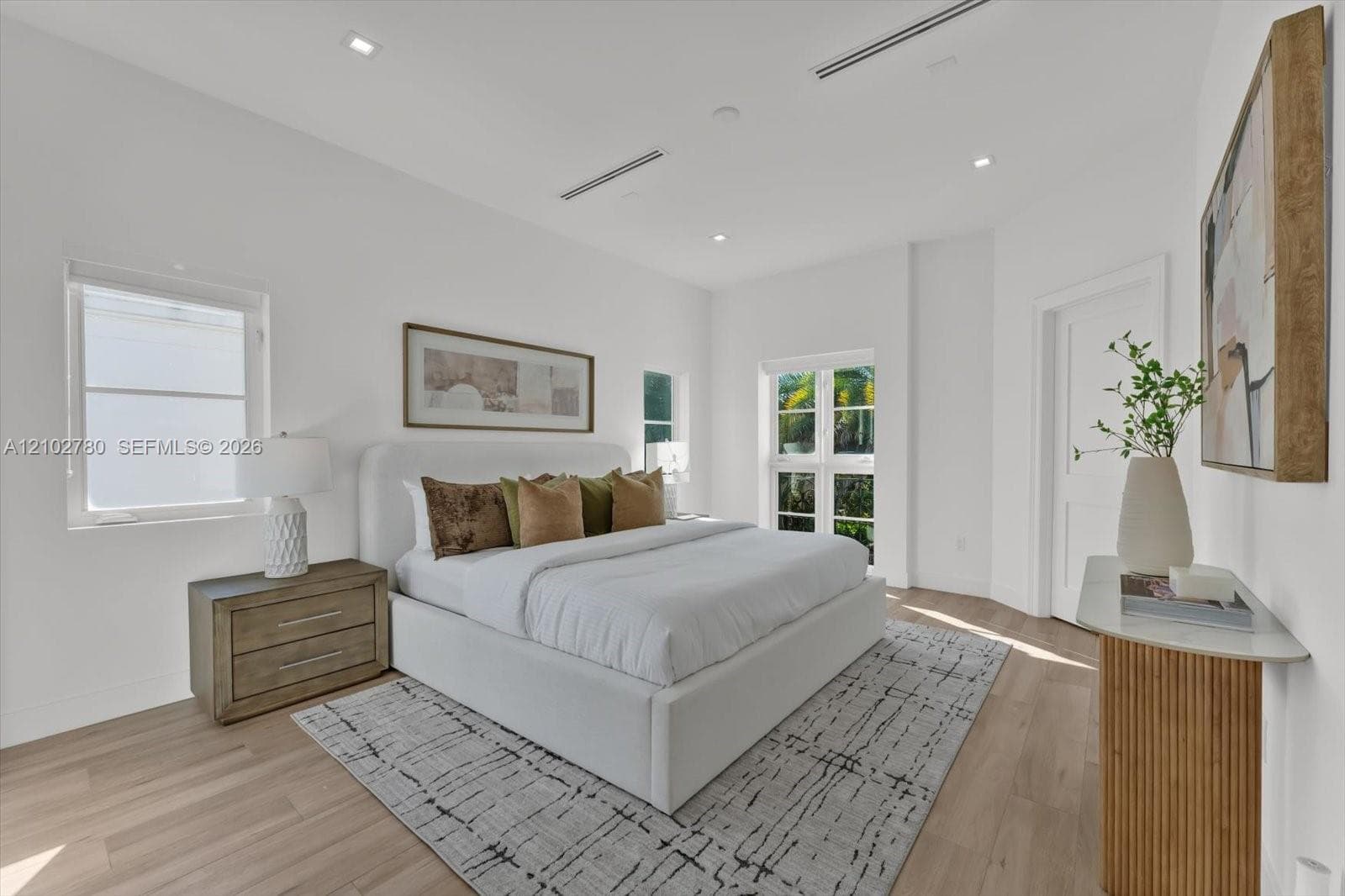 315 Santander Ave #315 photo 12