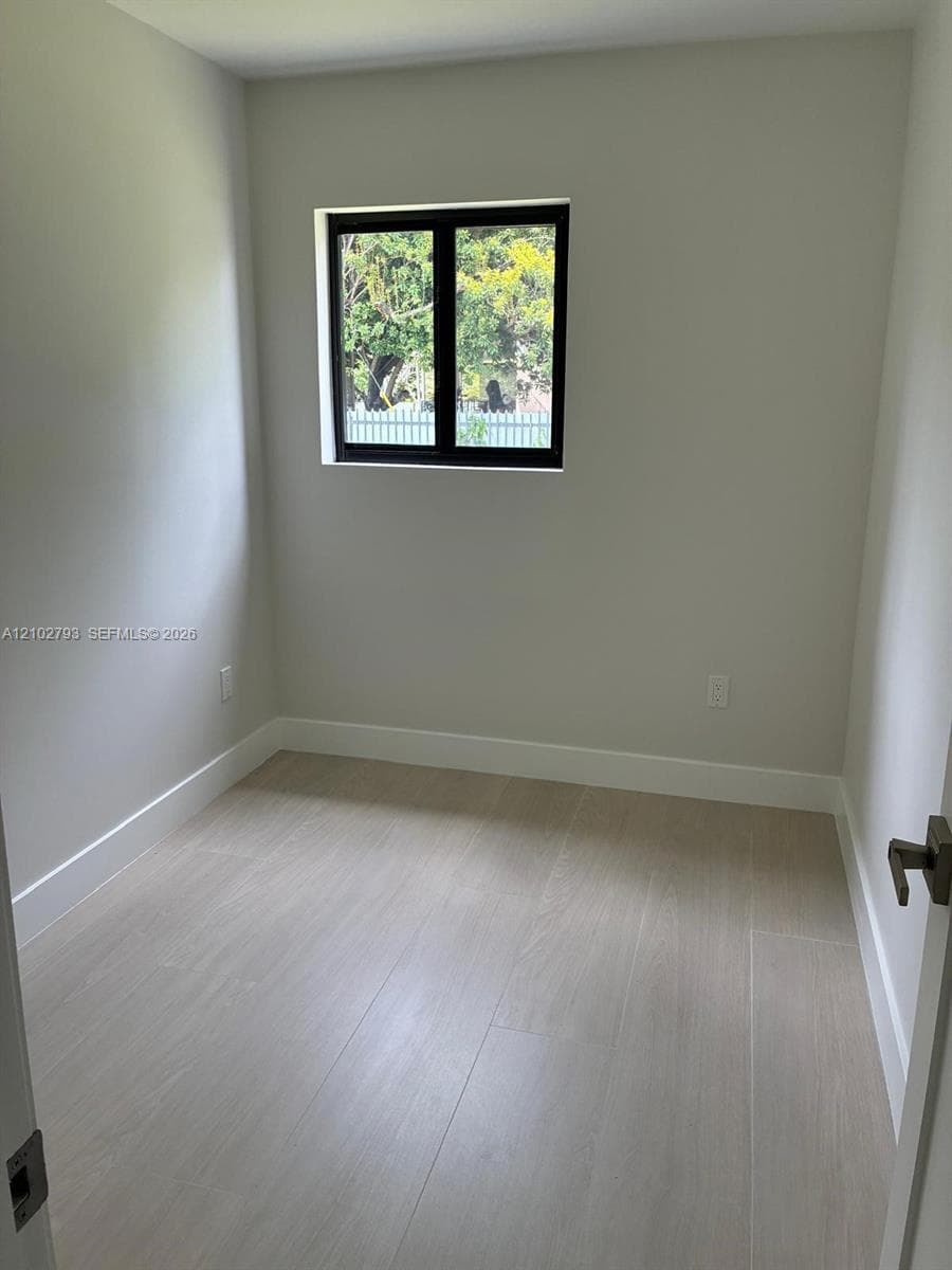 532 SW 44th Ave #0 photo 17