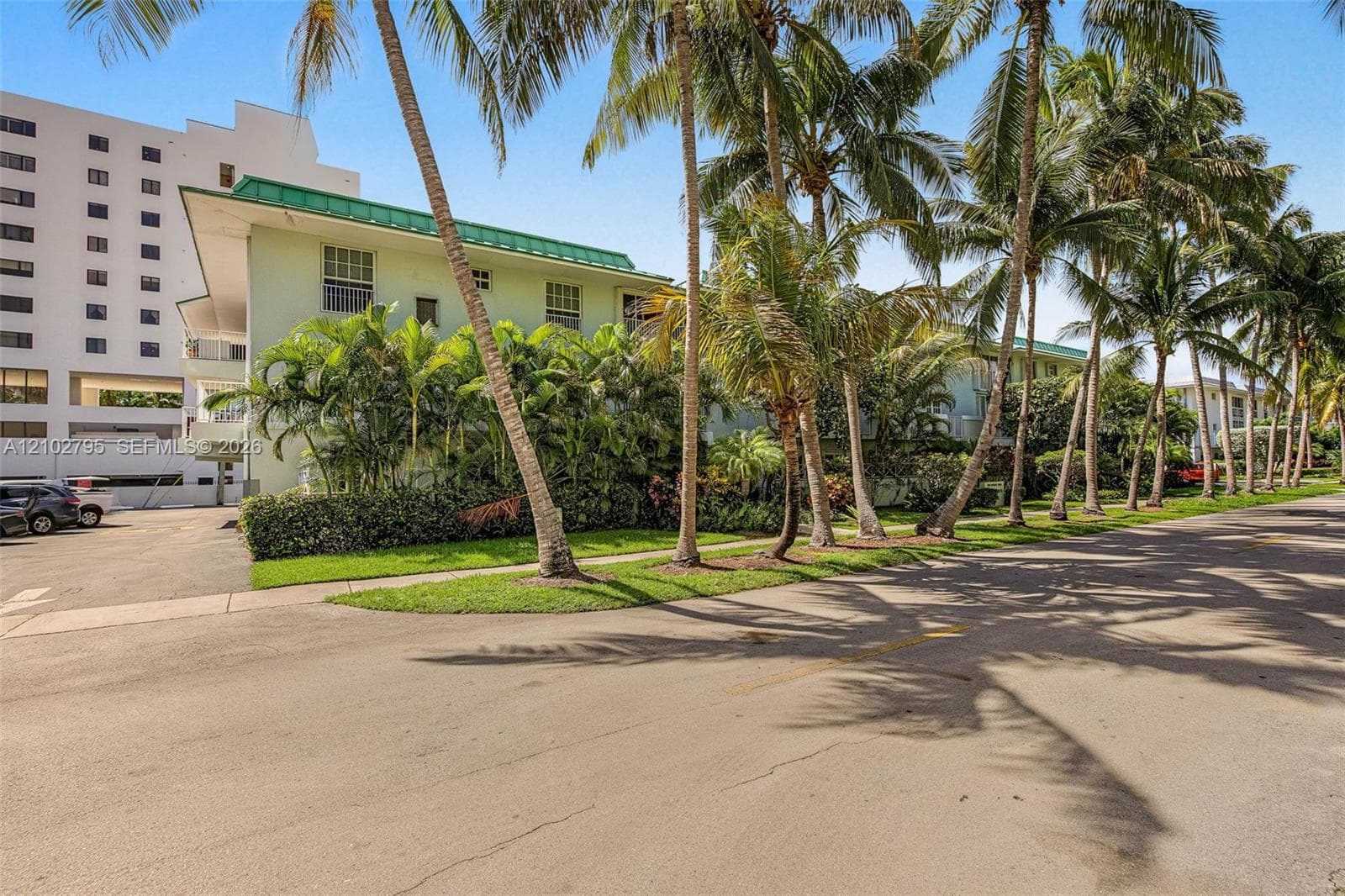 GOVERNORS LODGE ASSOC CON · #1B in Key Biscayne - Photo 20