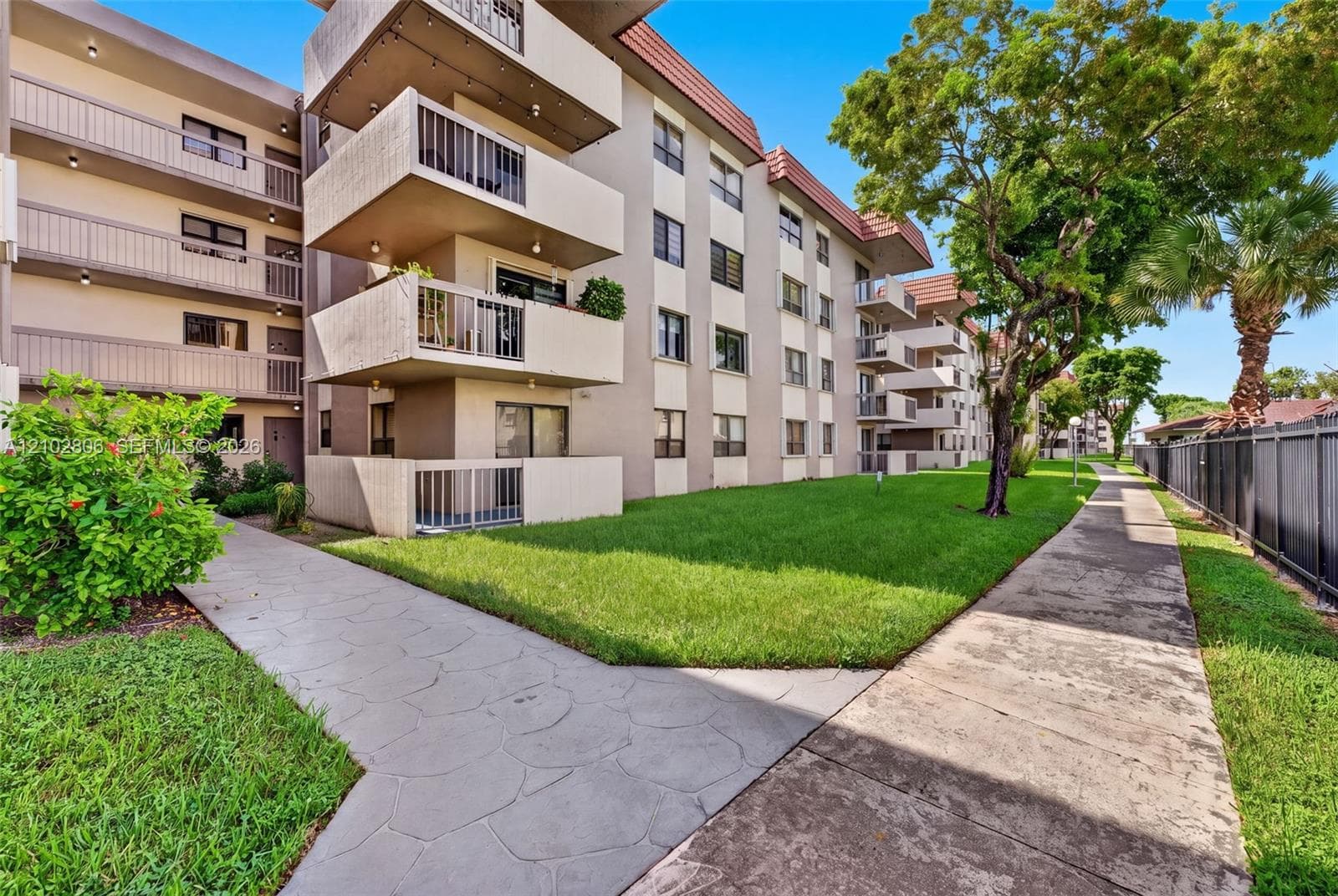 GARDEN LAKE · #414-2 in Miami - Photo 27