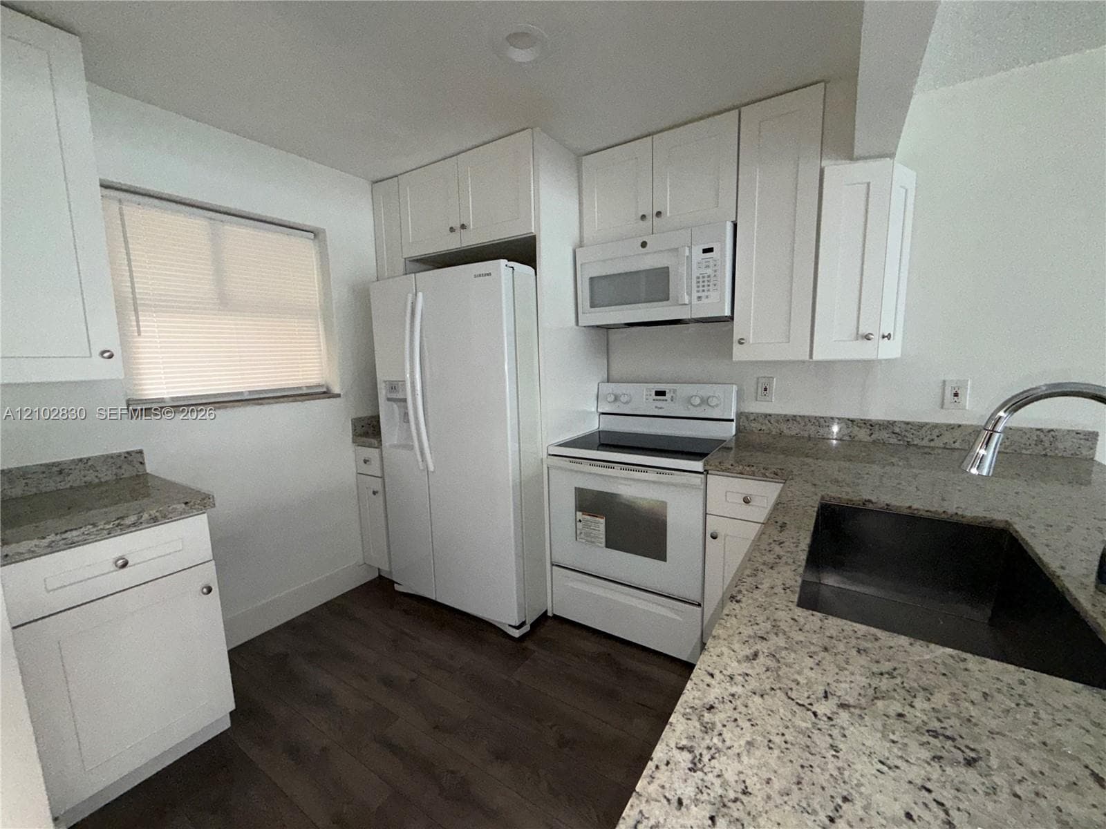GRIFFING CONDO · #205 in North Miami - Photo 6
