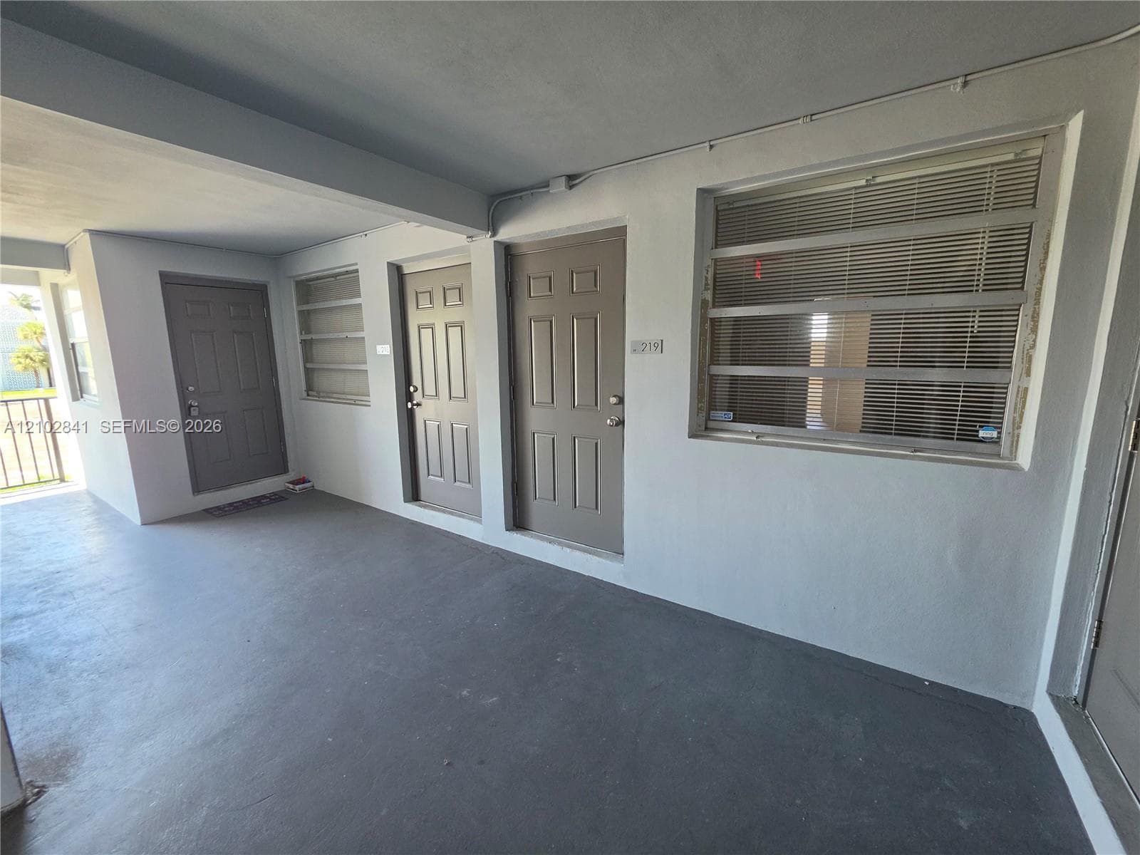 L'SOLEI CONDOMINIUM · #219 in Hallandale Beach - Photo 2